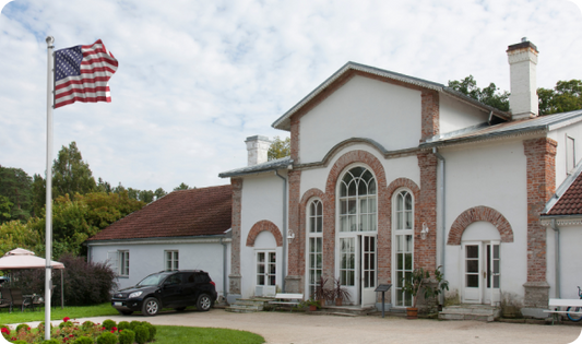 Why Flagpoles are Becoming a Must-Have Yard Feature for Today's Homeowners?